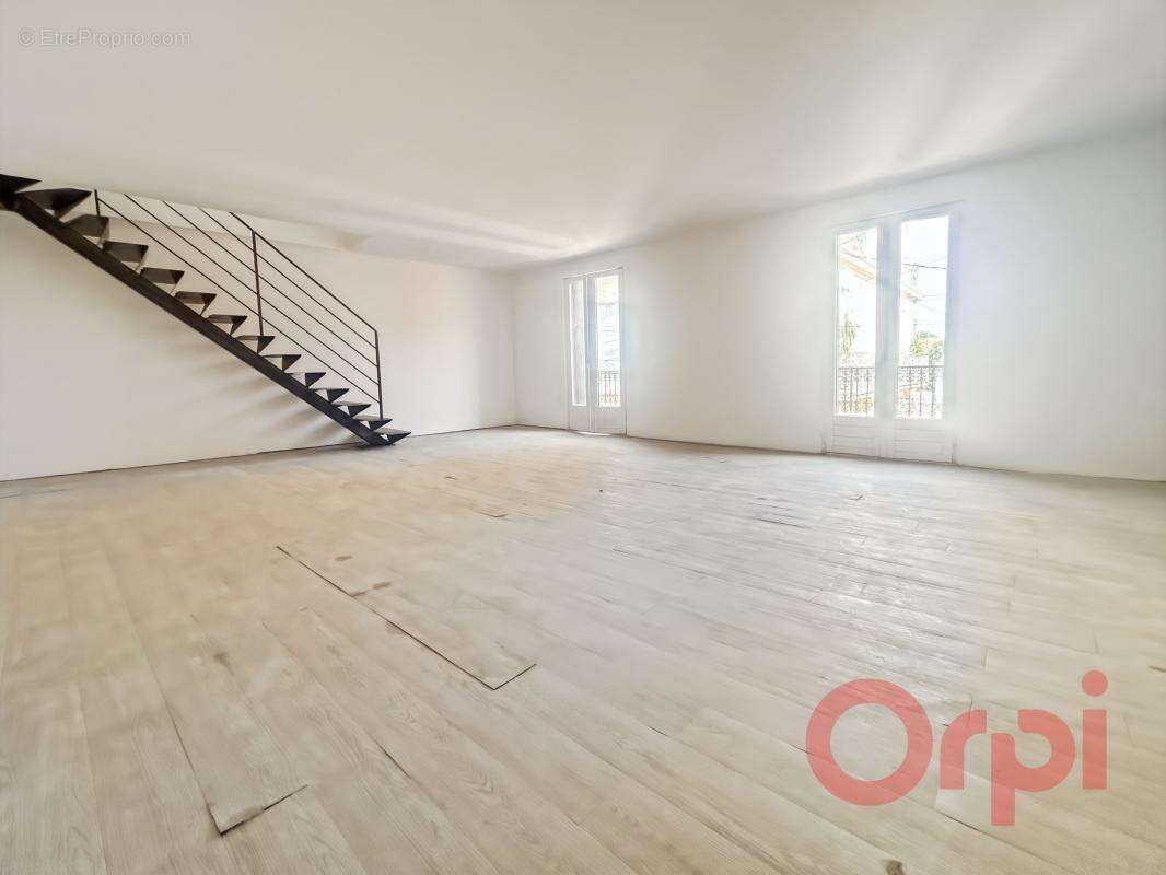 Maison de ville avec garage : laissez libre cours à vos envies ! - photo 2