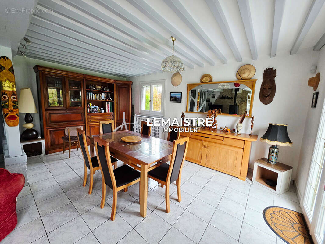 Maison à FONTAINE-LA-MALLET