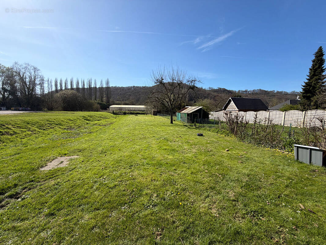 Terrain à LILLEBONNE