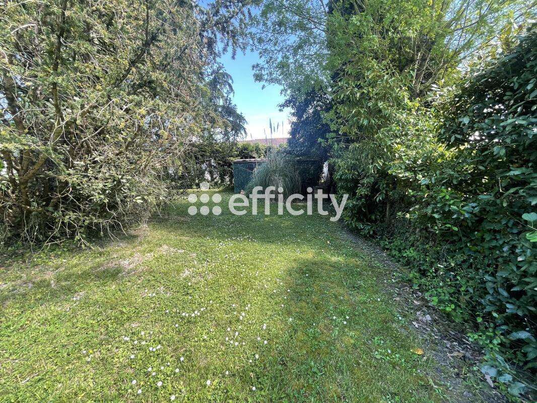 Maison à BLANQUEFORT