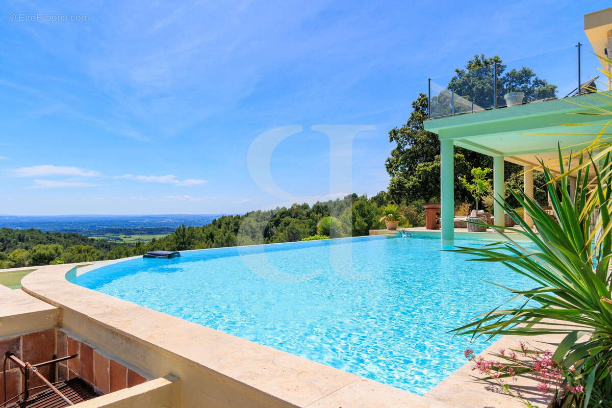 Maison à VAISON-LA-ROMAINE