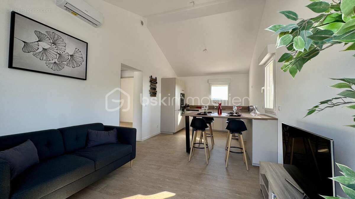 Appartement à ROGNAC