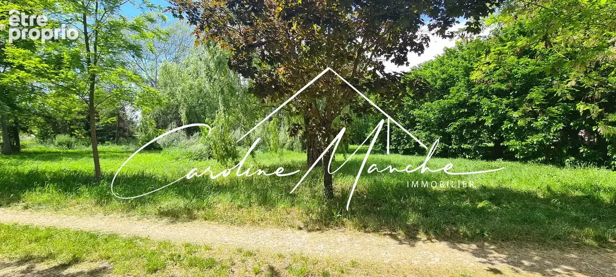 A vendre à Trets - Propriété de 300m² sur magnifique terrain de 6 500m² - photo 9