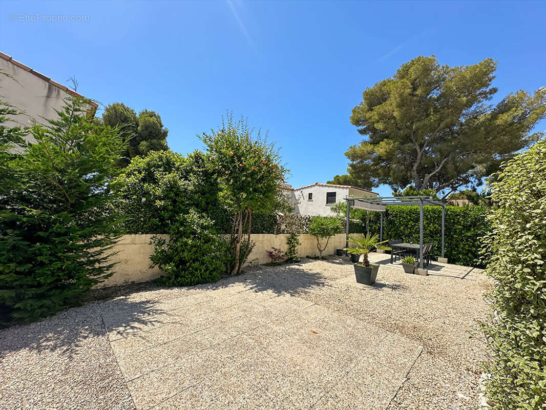 Maison à SAUSSET-LES-PINS