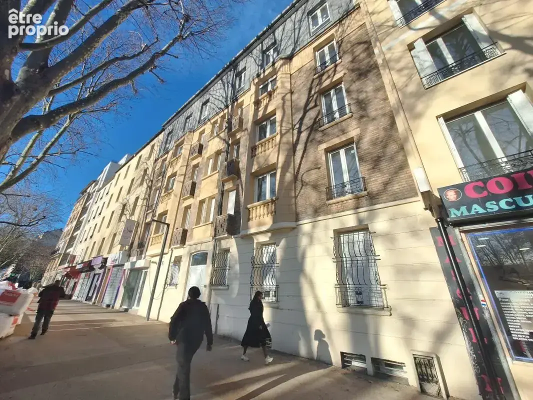 Très beau T3 de 48m² avec terasse, Aubervilliers - photo 12