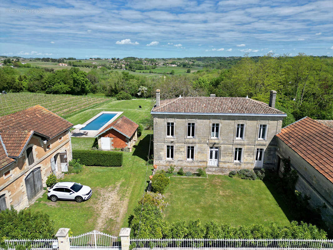 Maison à BLAYE