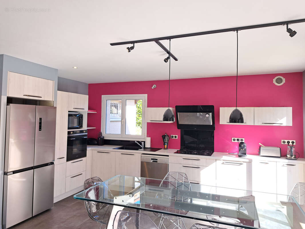 Belle Villa contemporaine, secteur résidentiel préservé de Sacconges - photo 5