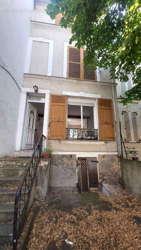 VILLEMOMBLE Centre ville gare. - photo 13