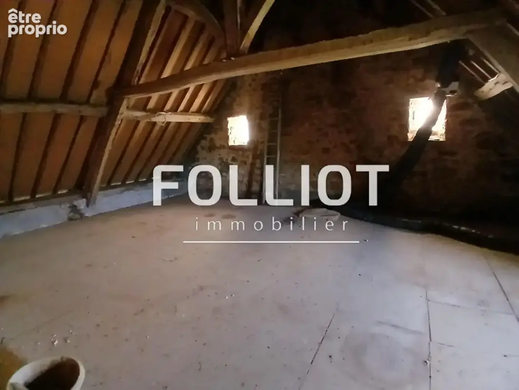 A vendre - Coup de coeur assuré pour cet ancien presbytère plein d'authenticité - photo 16
