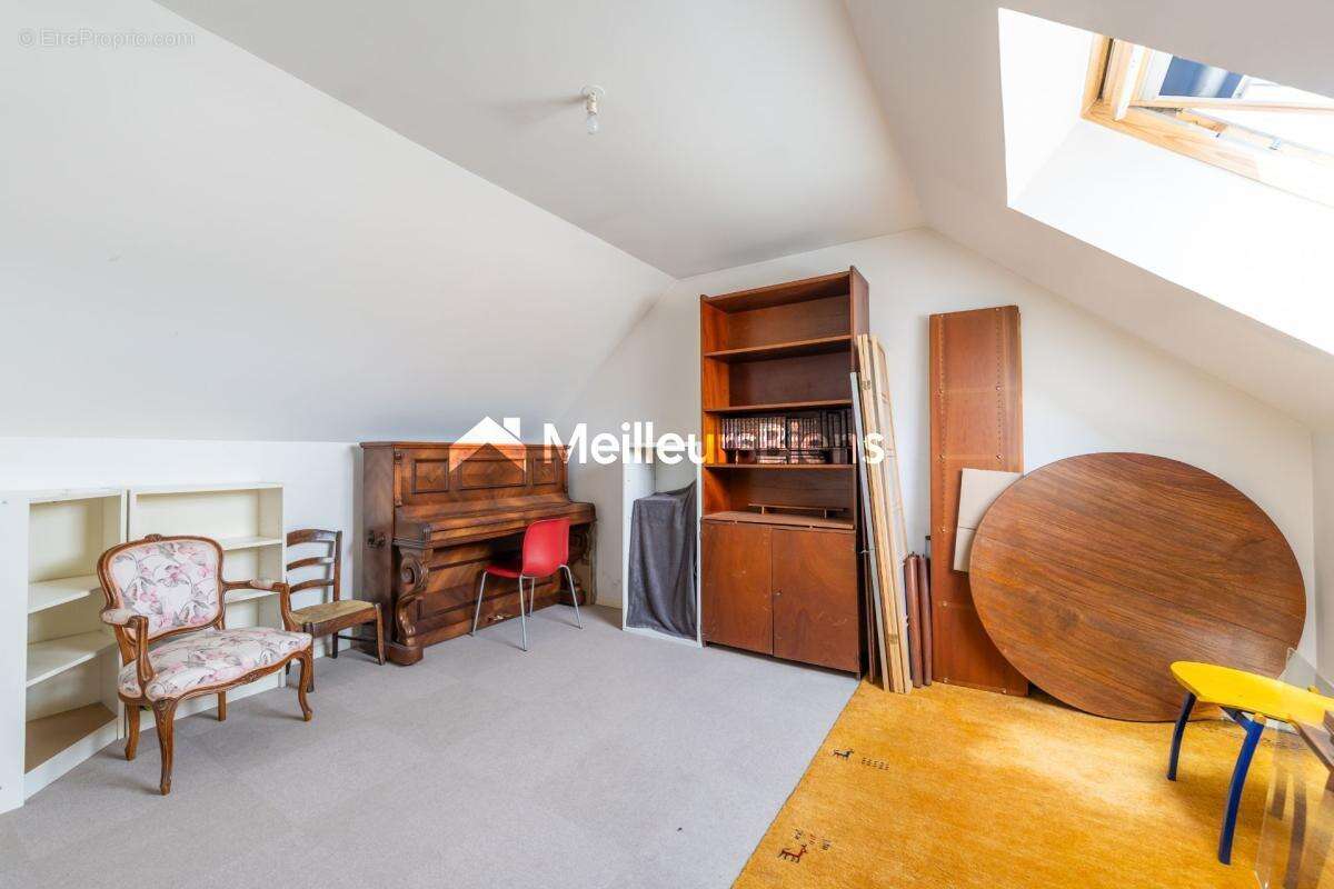 Appartement à SAINT-MAUR-DES-FOSSES
