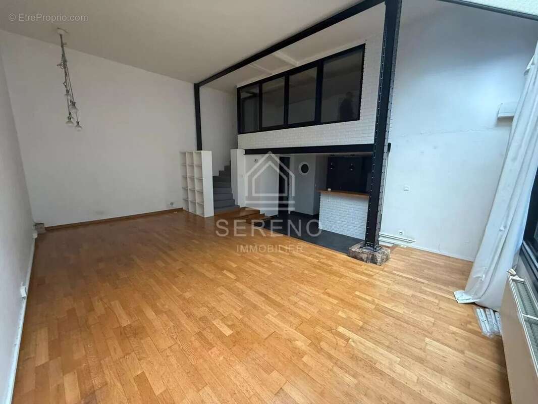 Appartement à PARIS-11E