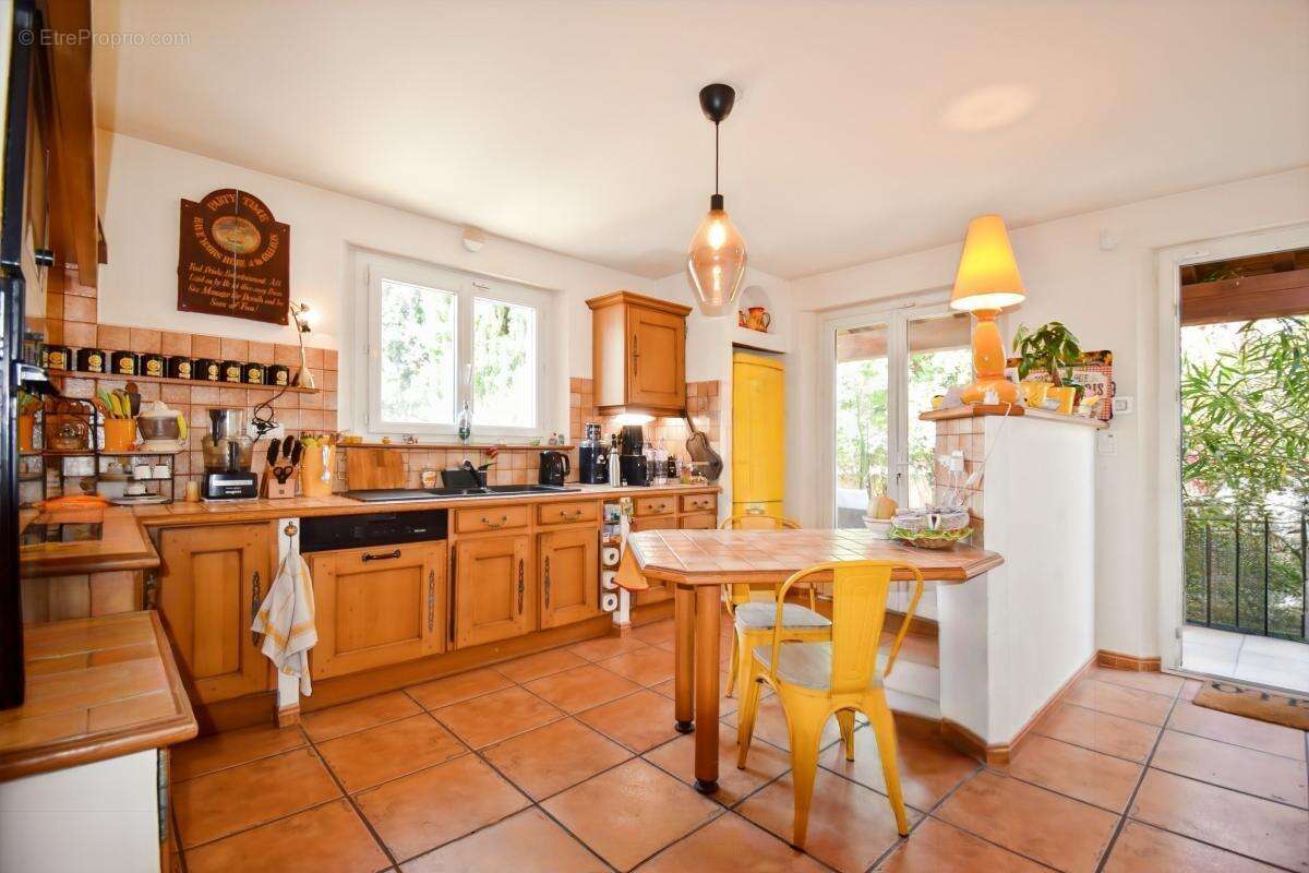 Uzès: Maison 5 ch avec piscine - photo 14