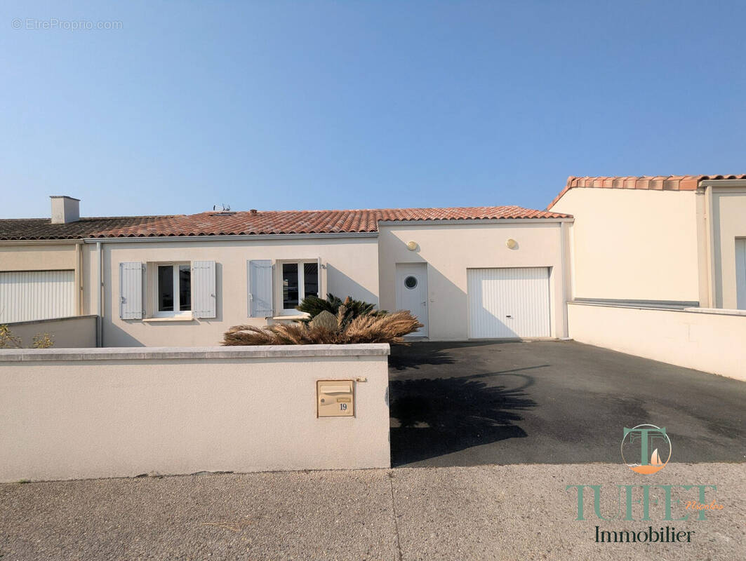 Maison à LES MATHES