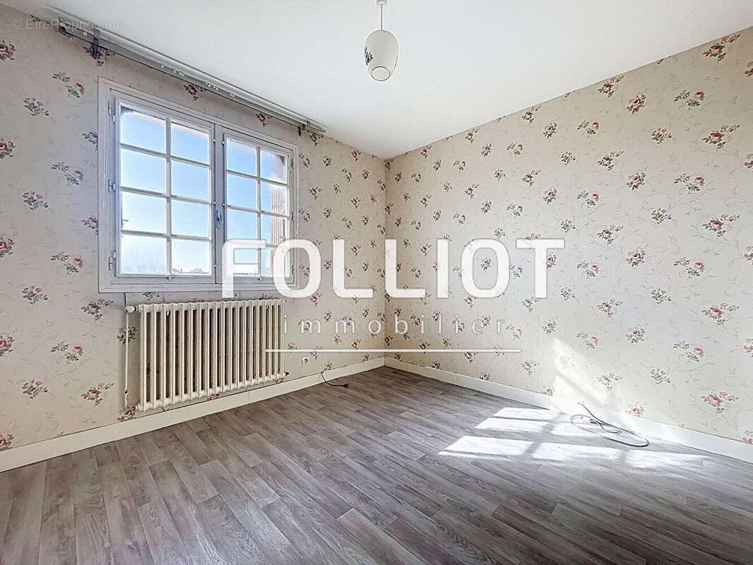 Maison à LA BLOUTIERE