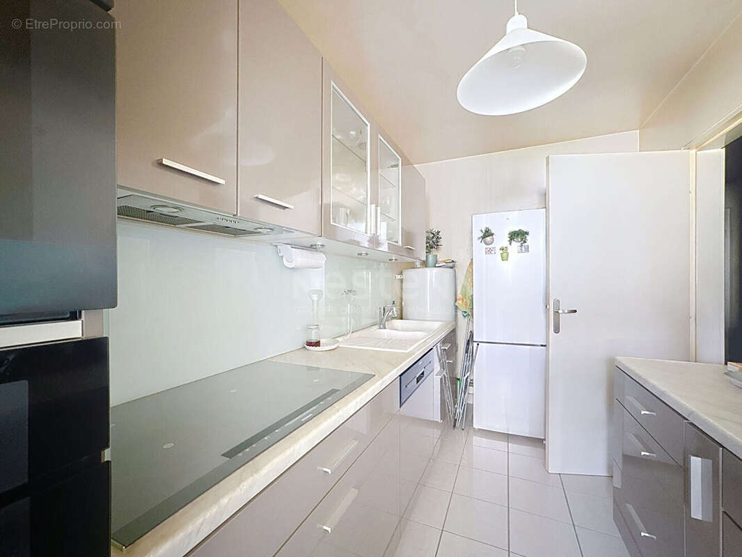 Appartement à LAMORLAYE