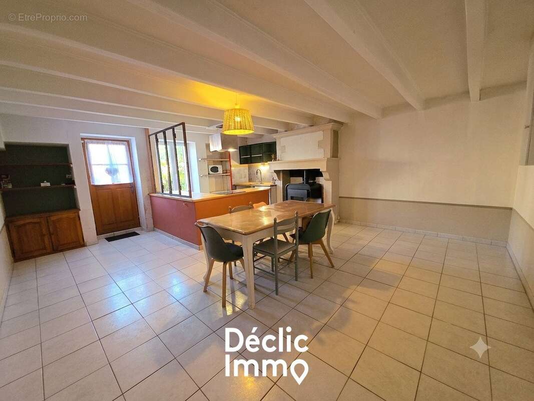 Charmante Maison en Pierre avec Garage et Jardin  A Cherveux - photo 3