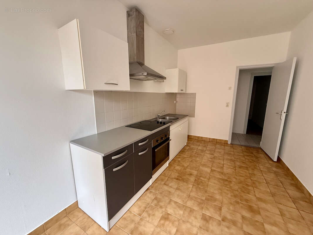 Appartement à SAINTE-LIVRADE-SUR-LOT