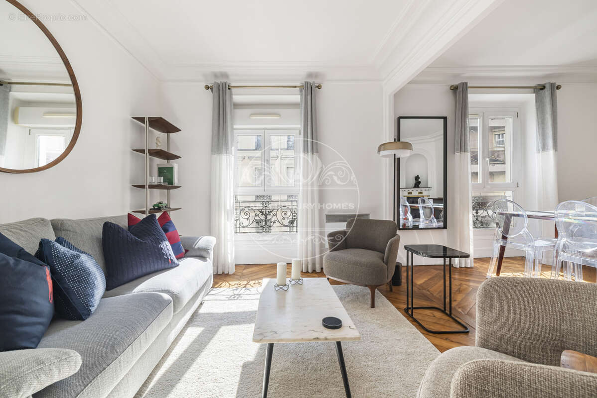 Appartement à LEVALLOIS-PERRET