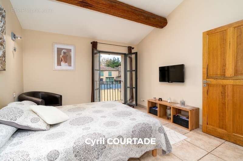 Beauvoisin, Dpt Gard (30), Maison en pierre de 236m² avec dépendance et piscine - Jardin de 247m² - photo 11