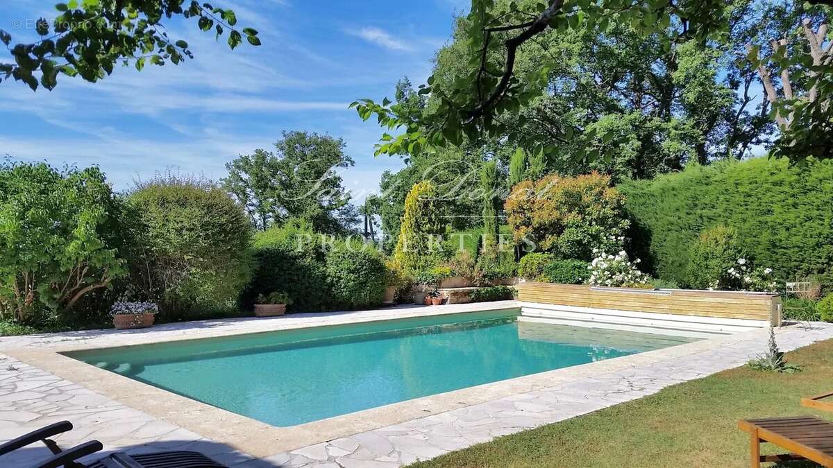 Maison à SAINT-VALLIER-DE-THIEY