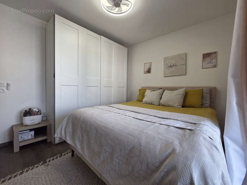 Appartement à MEYZIEU