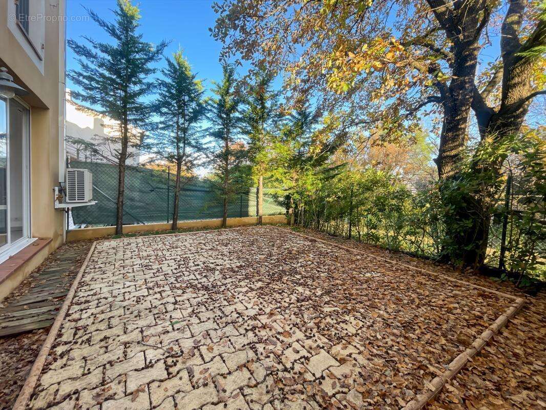 Maison à ROQUEBRUNE-SUR-ARGENS