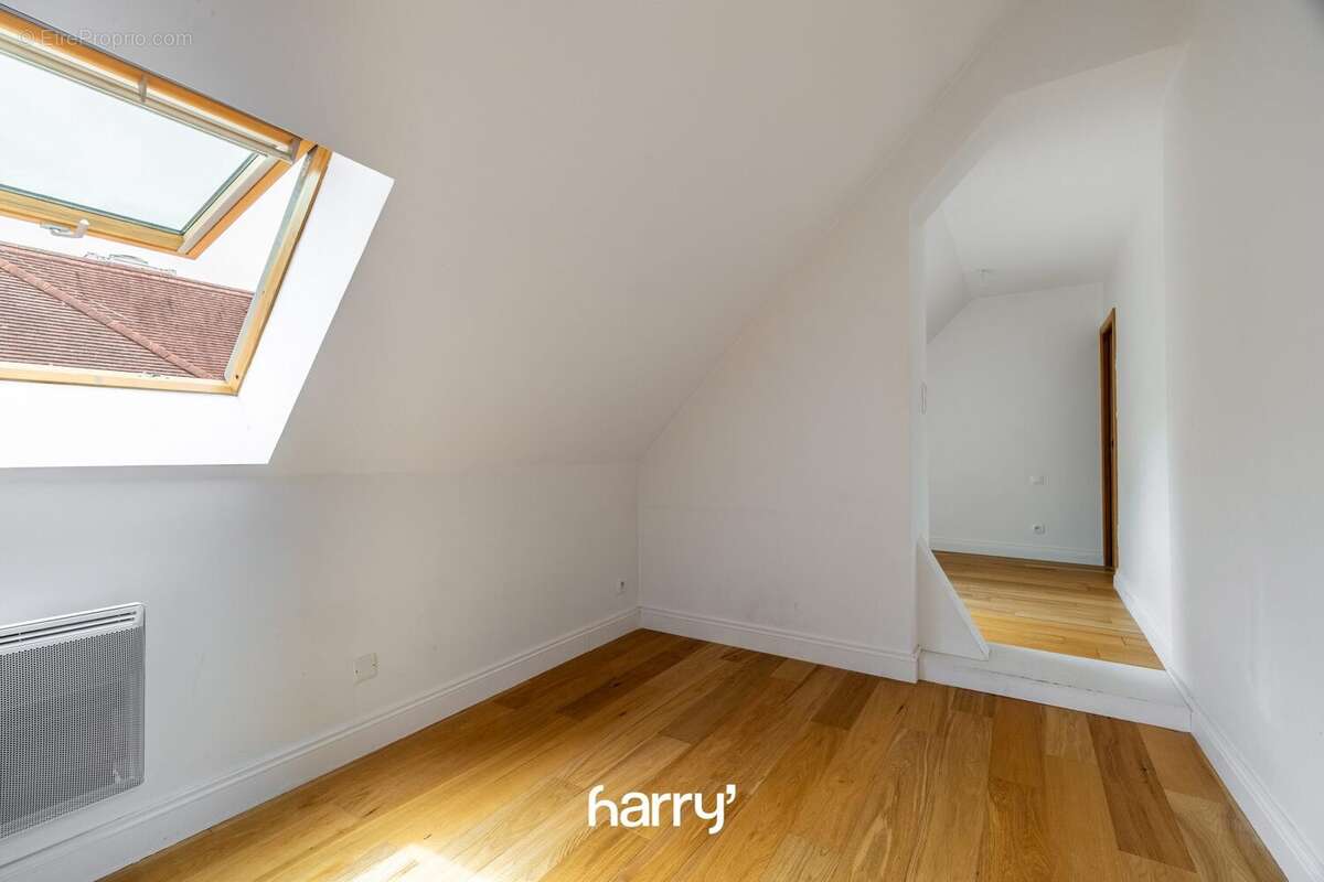 Appartement 70 m² à Besancon  - photo 6