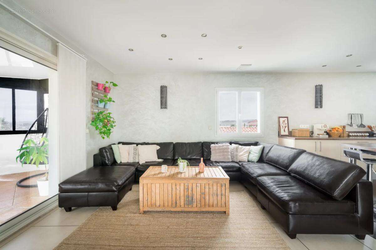 Maison à VILLEVEYRAC