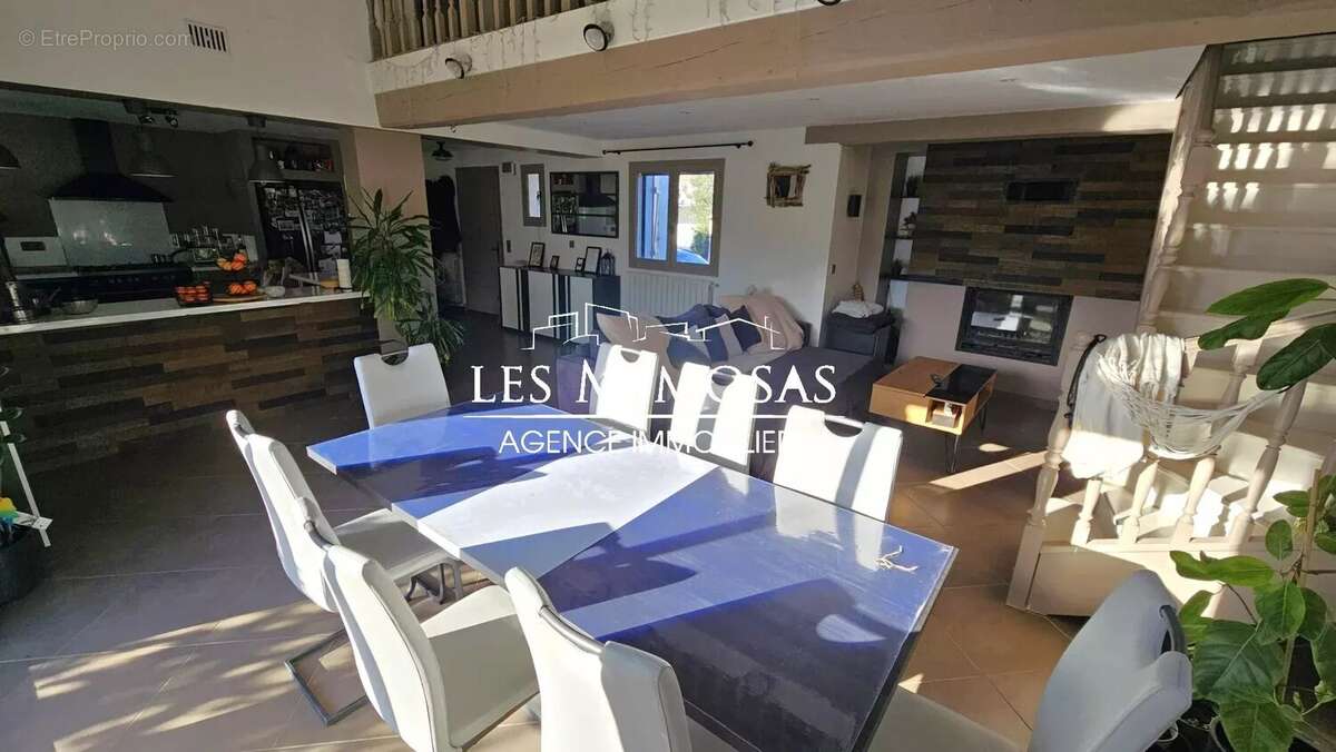 Maison à PUGET-SUR-ARGENS