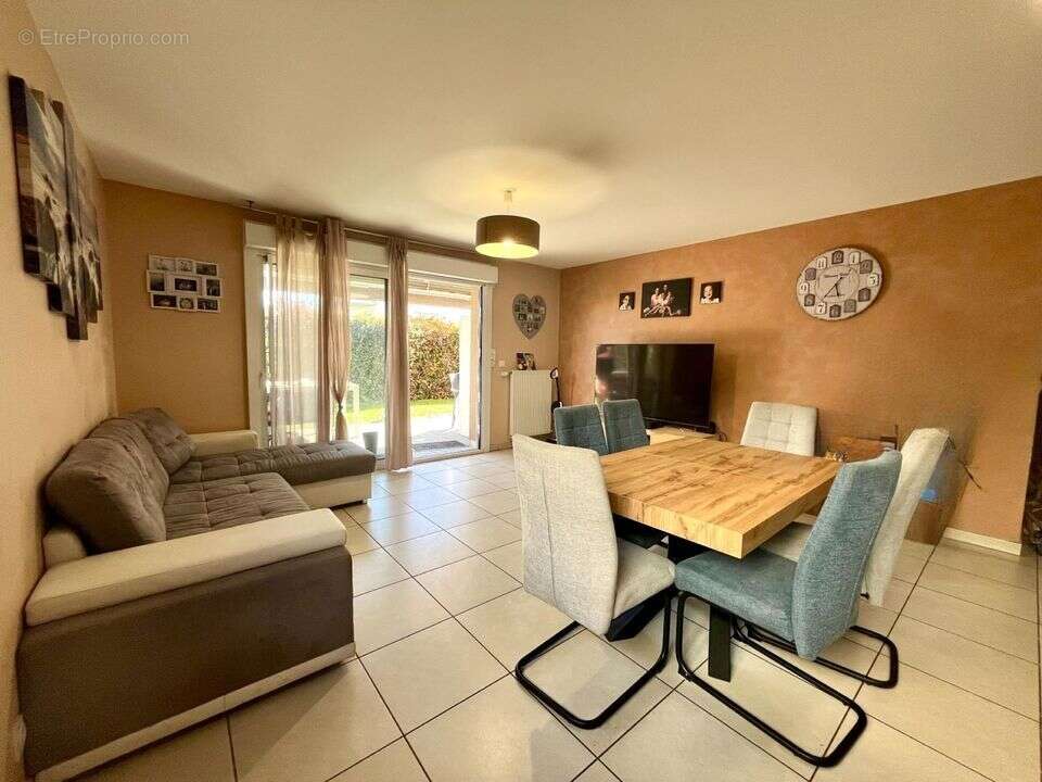 lumineux et calme - Appartement à CRANVES-SALES