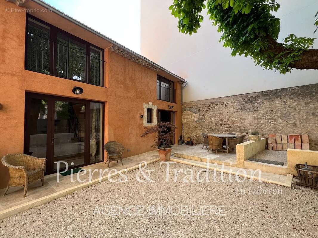 Appartement à APT
