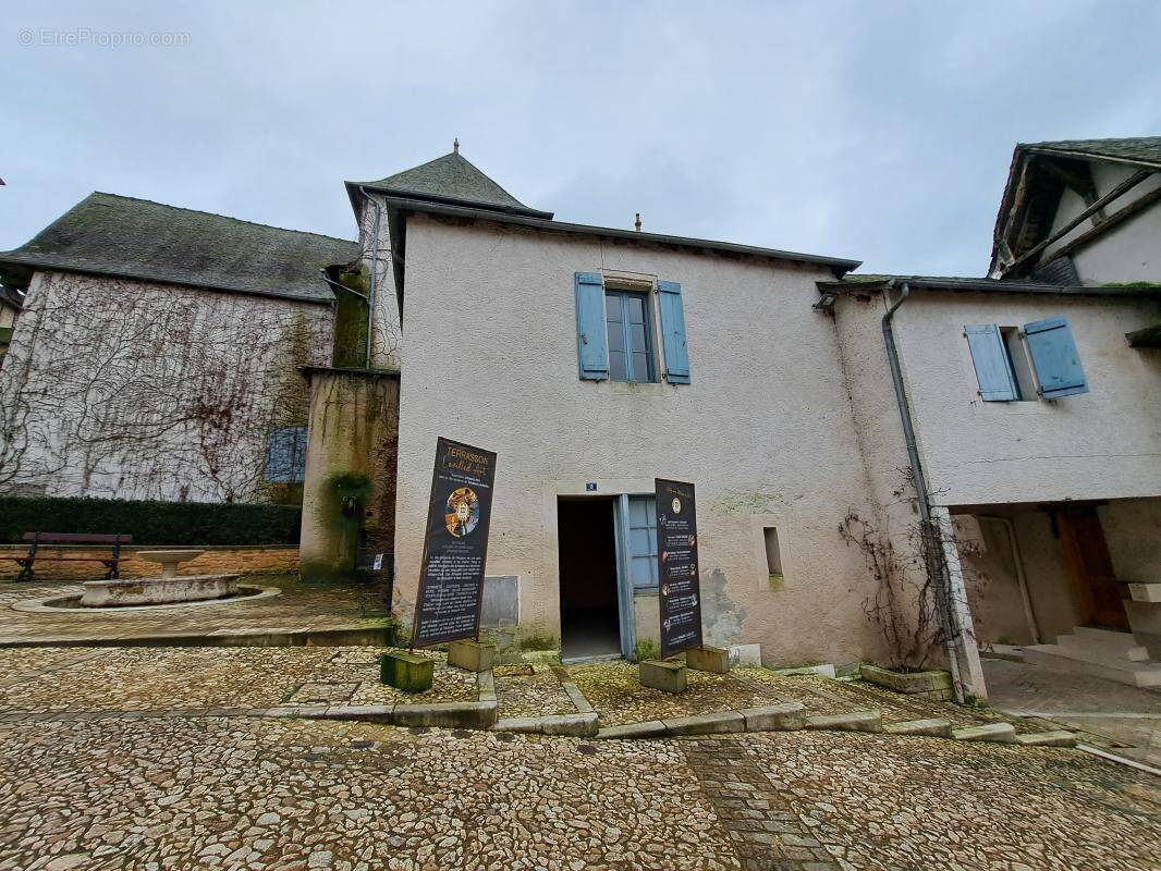 Maison à TERRASSON-LAVILLEDIEU