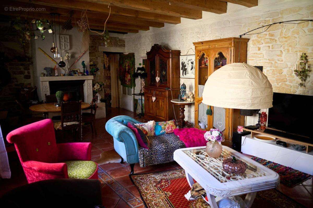 Maison à BARJAC