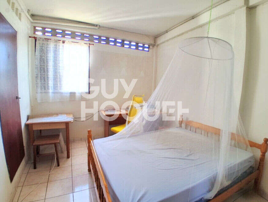 Maison à REMIRE-MONTJOLY