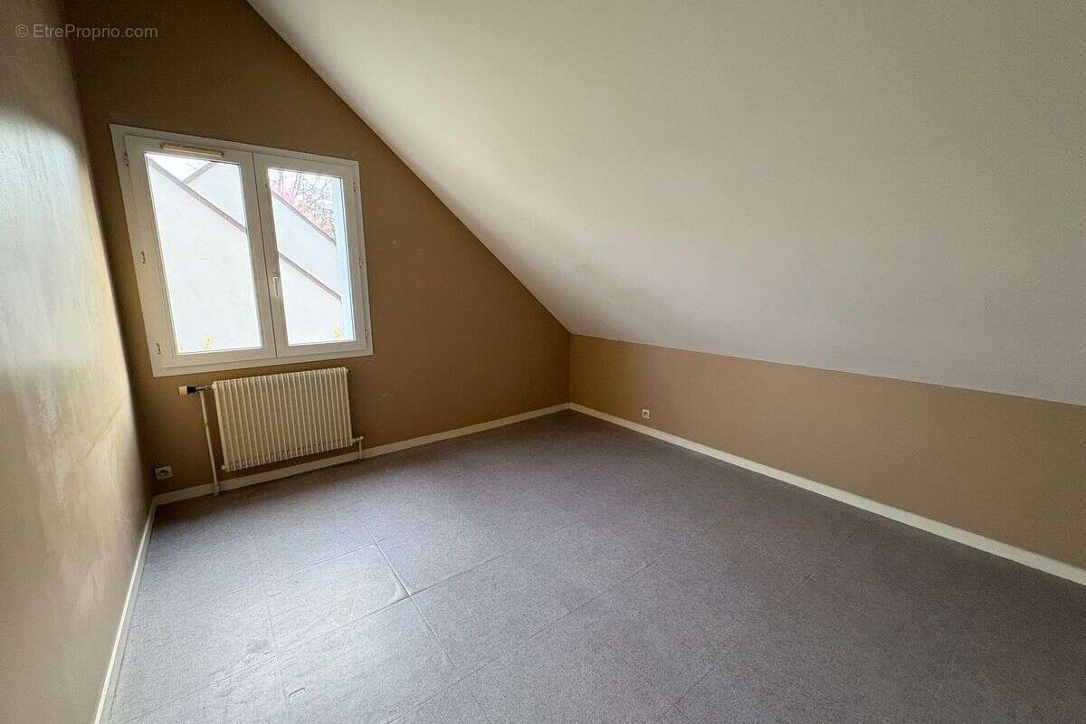 Maison à CHAMBRAY-LES-TOURS