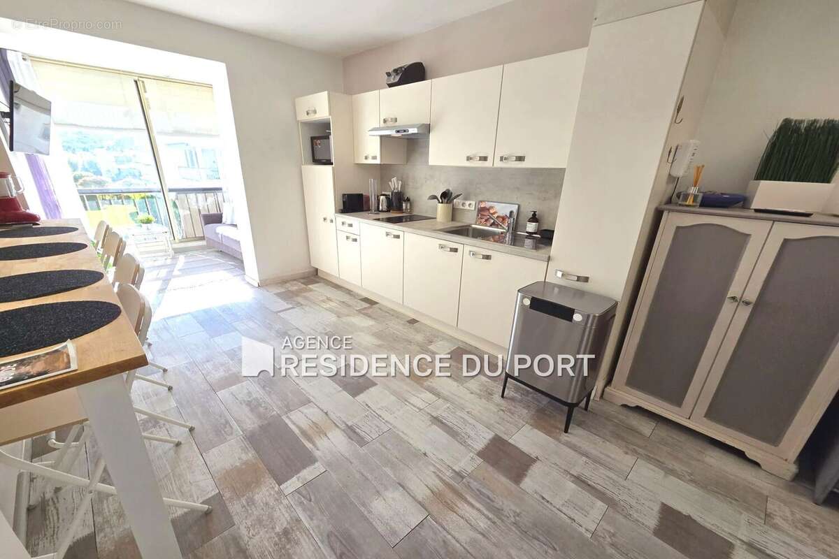 Appartement à MANDELIEU-LA-NAPOULE