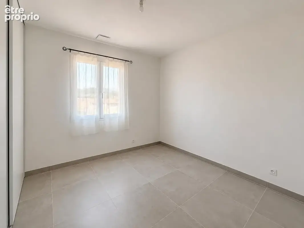 Maison 4 pièces 105 m² à vendre à Gajan (30730) - photo 5