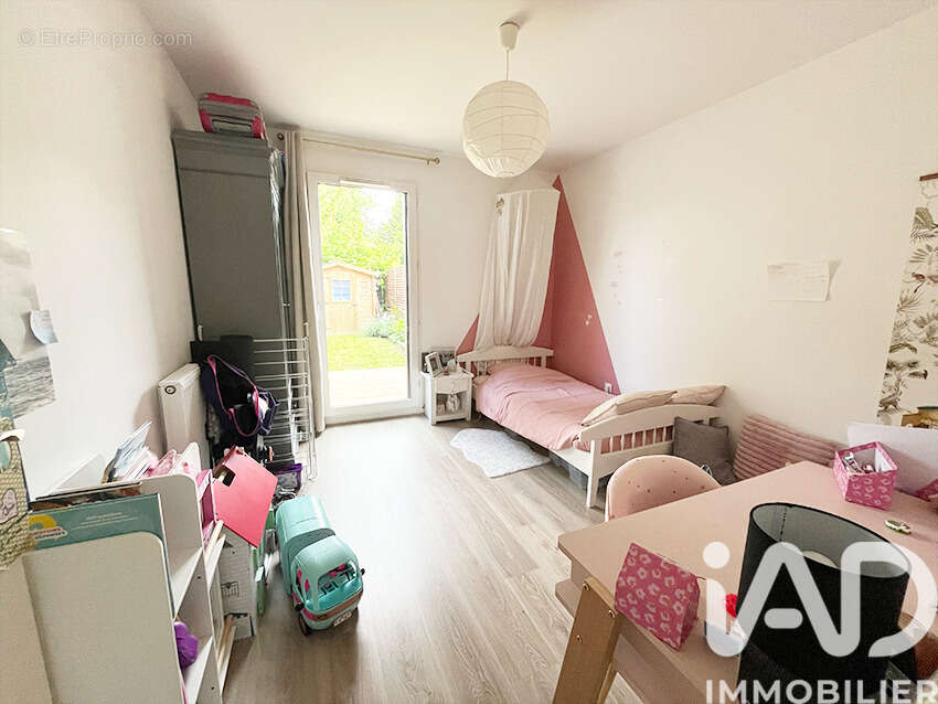 Photo 9 - Appartement à SAINTE-GENEVIEVE-DES-BOIS