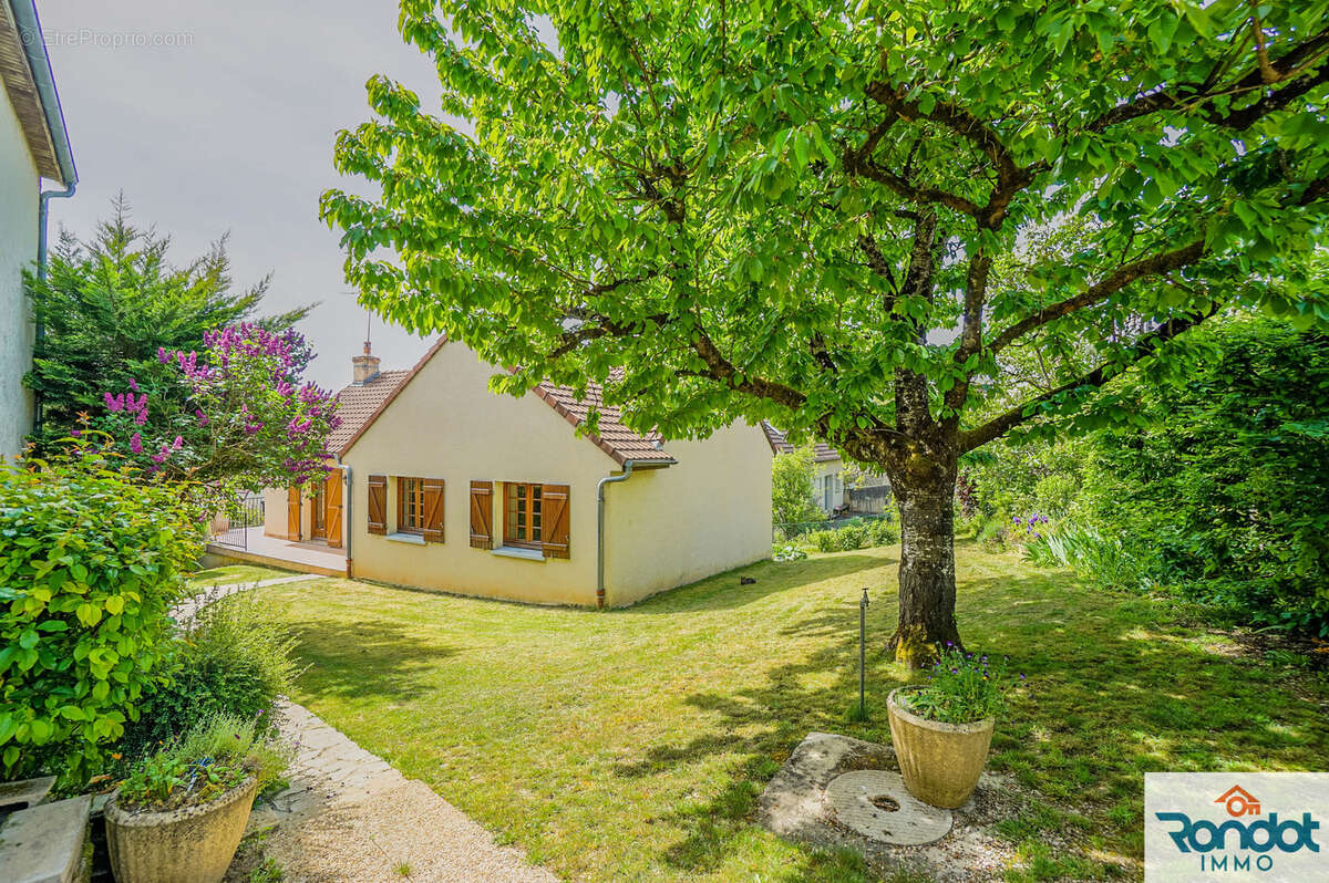 Maison à MESSIGNY-ET-VANTOUX