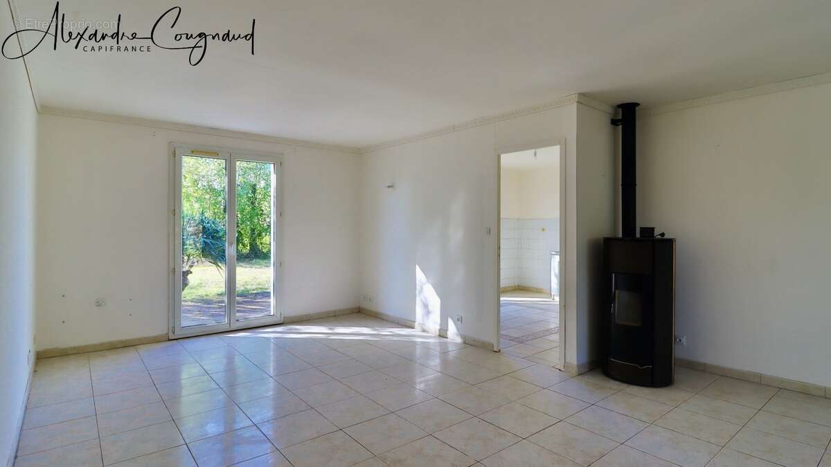 A vendre SAINT GERMAIN DES PRES (81) – Maison de plain-pied, 3 chambres, garage et jardin - photo 2