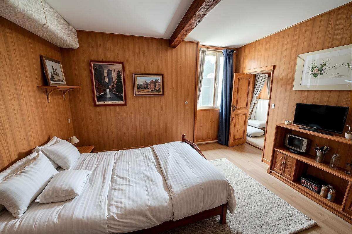 Maison à MONTIGNY-LENGRAIN