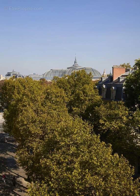 Appartement à PARIS-7E
