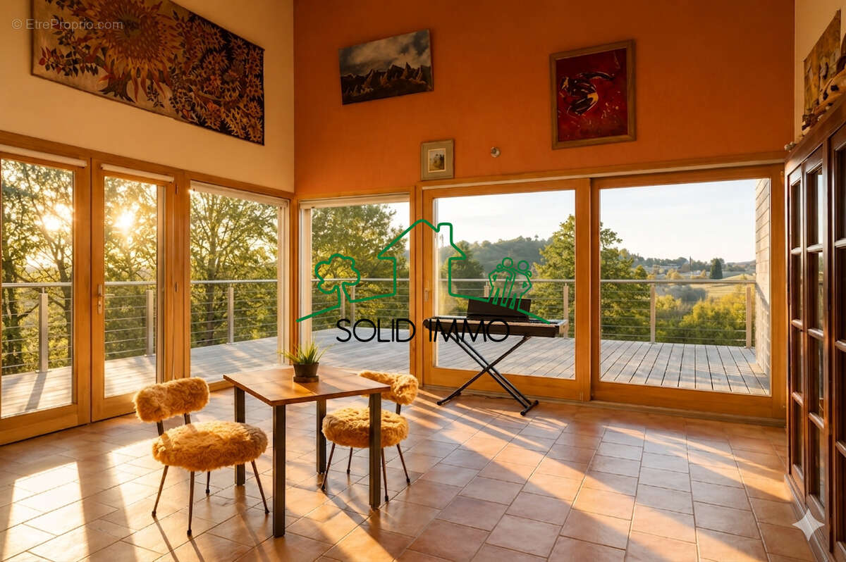 Maison à VINEZAC