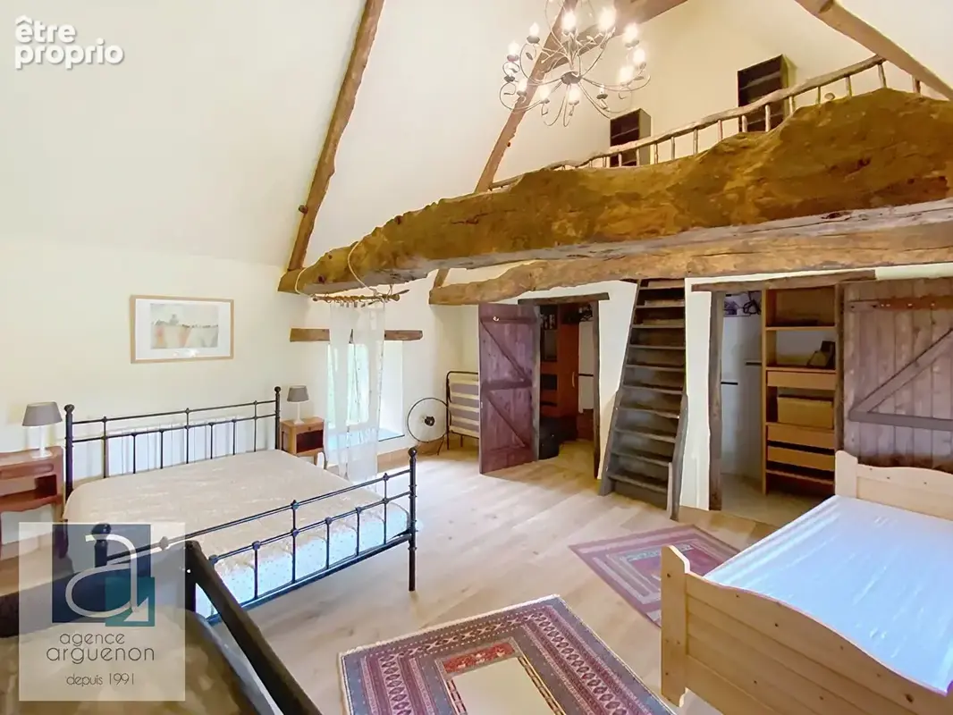 EXCLUSIVITÉ - Secteur de Broons : Maison de charme, à deux pas du lac, jardin arboré, cachet rustique, 120 m² habitables - photo 9
