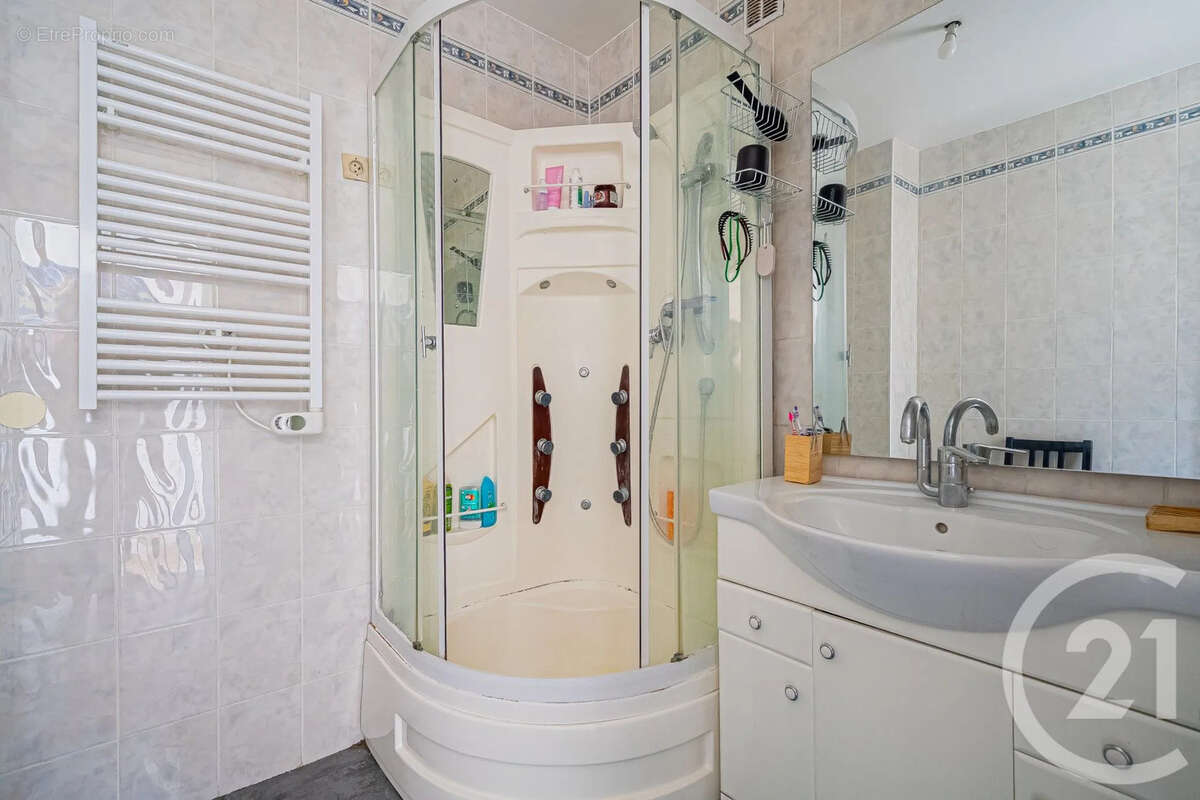 Appartement à CLICHY