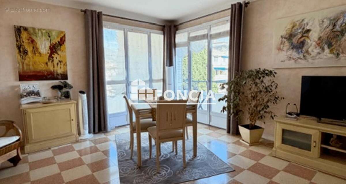 Appartement à MENTON