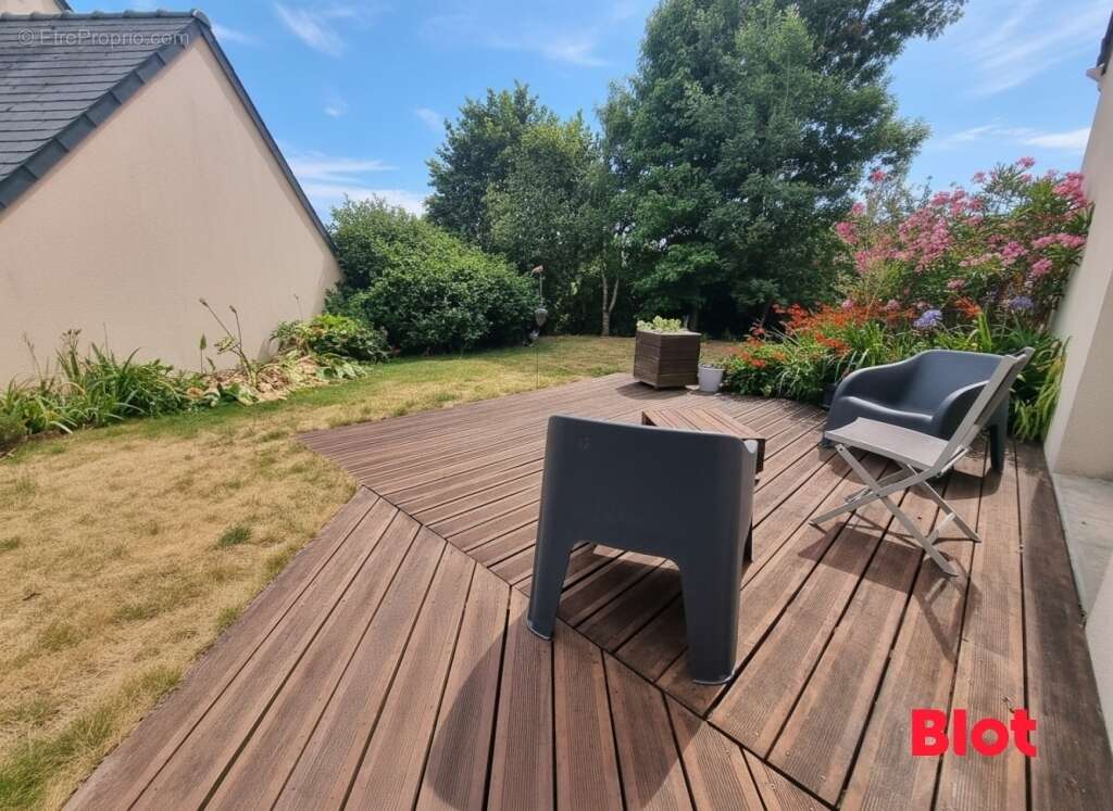 Maison 125 m² à Montreuil-Le-Gast  - photo 2
