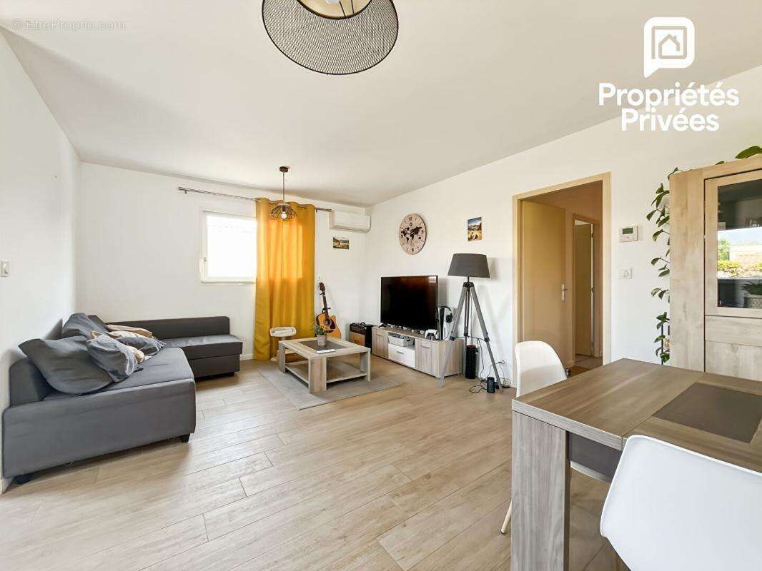 Maison récente de plain-pied avec piscine et garage à Val de Virvée - 305 000 - photo 6