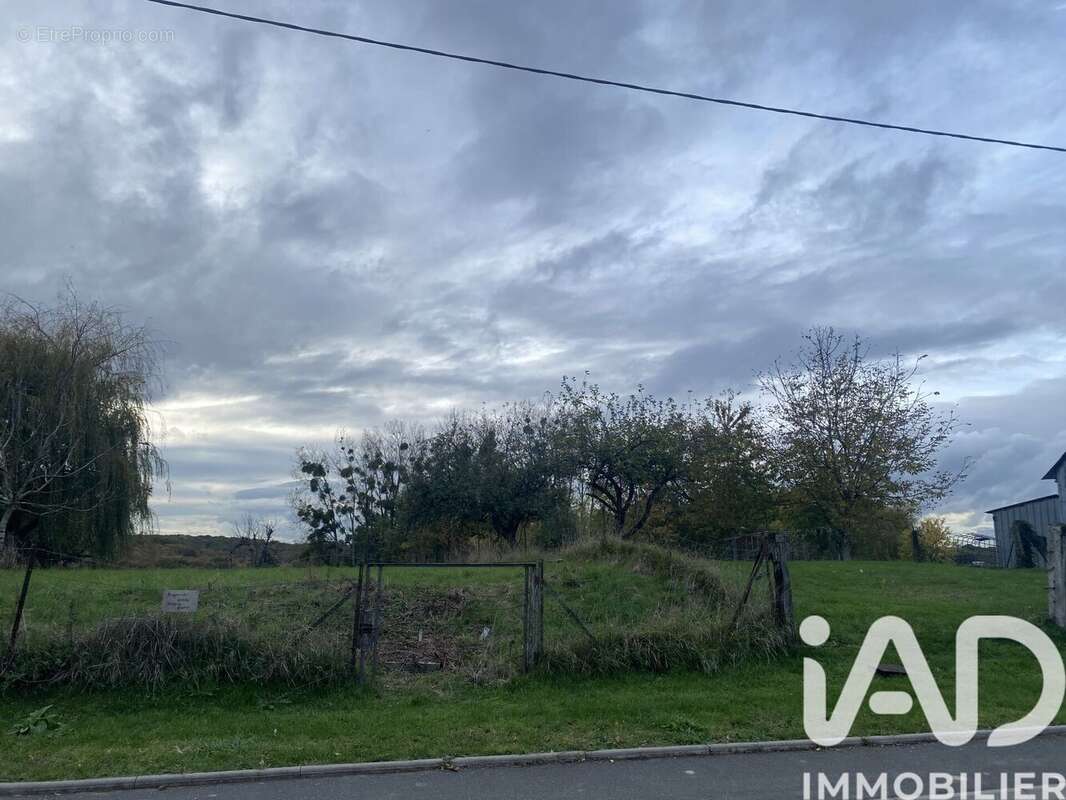 Photo 2 - Terrain à GRANDCHAMP