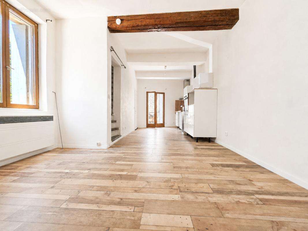 Maison 48 m² à Saint-Martin-De-Londres  - photo 3